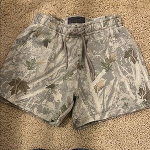 Abercrombie & Fitch Gray Camouflage Men's Athletic Shorts